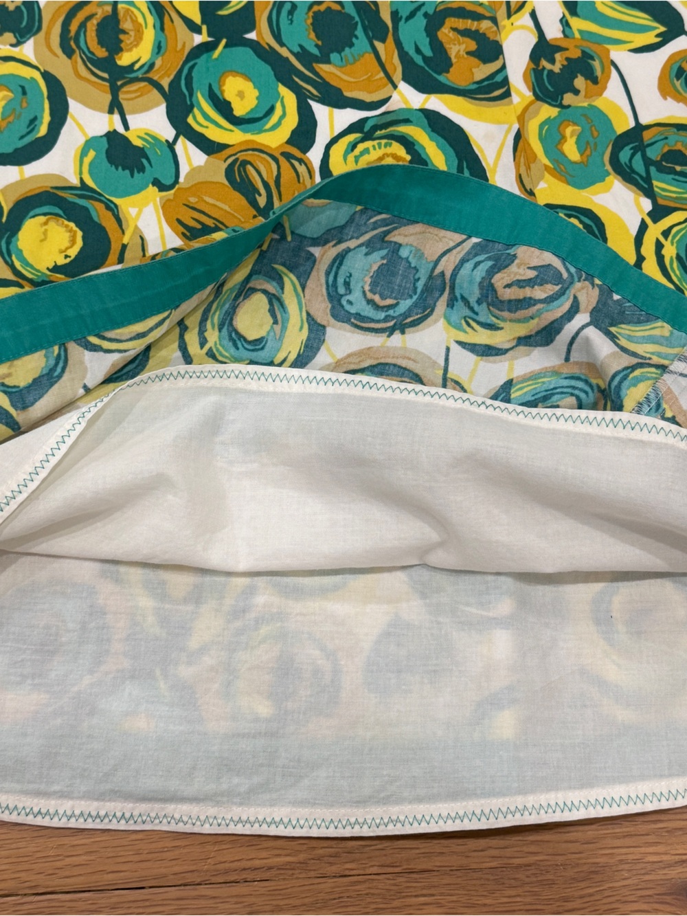 Boden Floral Green and Yellow A-Line Cotton Skirt Size 6 - Picture 6 of 6